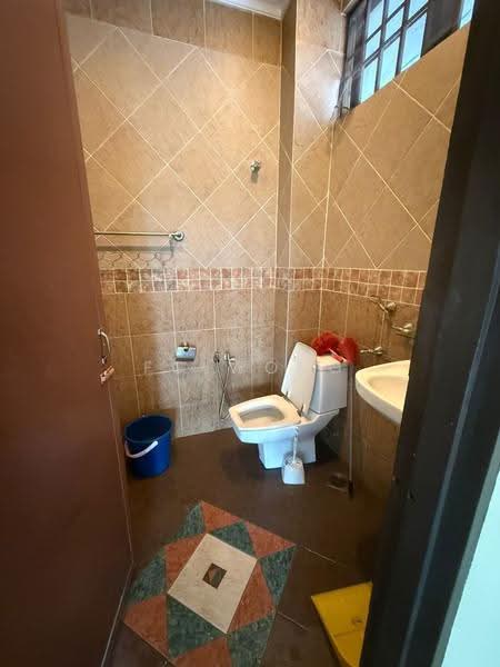 Rumah Banglo untuk Dijual di SS3 (Petaling Jaya) - FC Wong - Bathroom - PropertyGuru.com.my