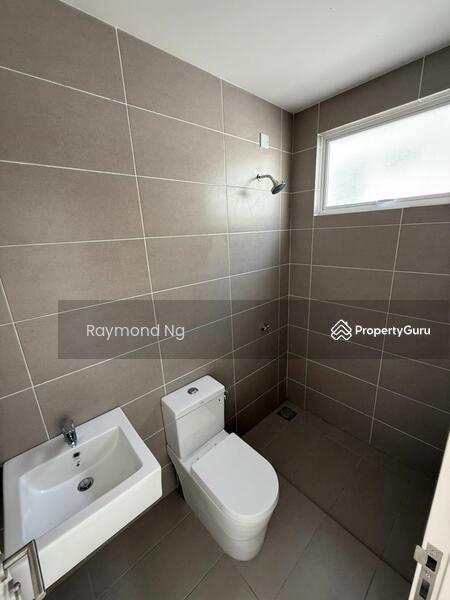 2-storey Terraced House for Rent in Bandar Sri Sendayan (Negeri Sembilan) - Raymond Ng - Bathroom - PropertyGuru.com.my