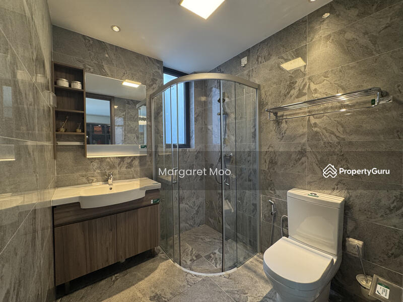 Cluster House for Sale in Forest City (Gelang Patah) - Margaret Moo - Bathroom - PropertyGuru.com.my