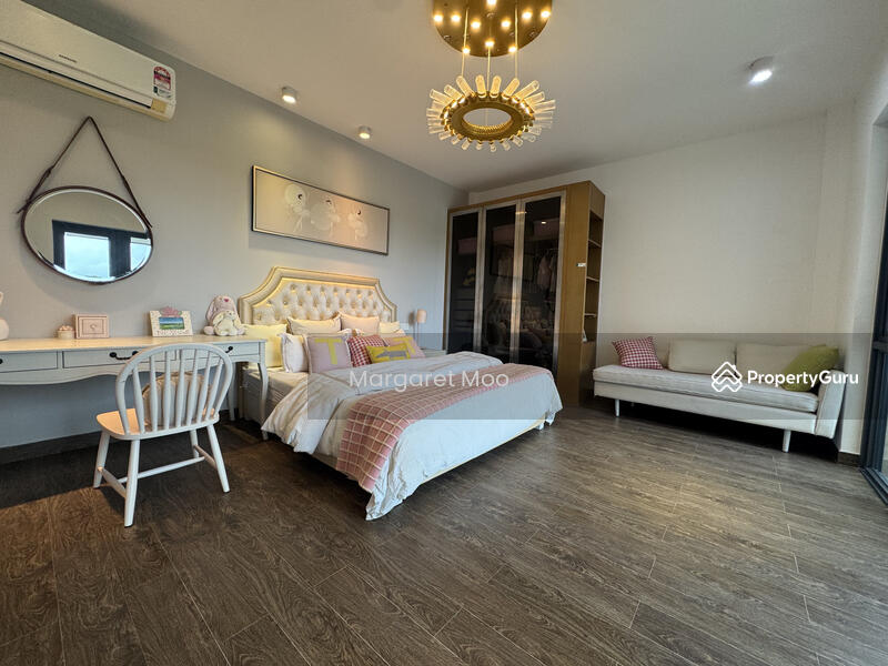 Rumah Kluster untuk Dijual di Forest City (Gelang Patah) - Margaret Moo - Master Bedroom - PropertyGuru.com.my