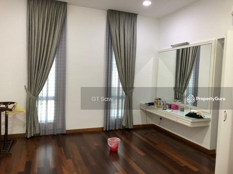 Rumah Banglo untuk Disewa di Ukay Bistari (Ulu Kelang) - GT Saw - Master Bedroom - PropertyGuru.com.my