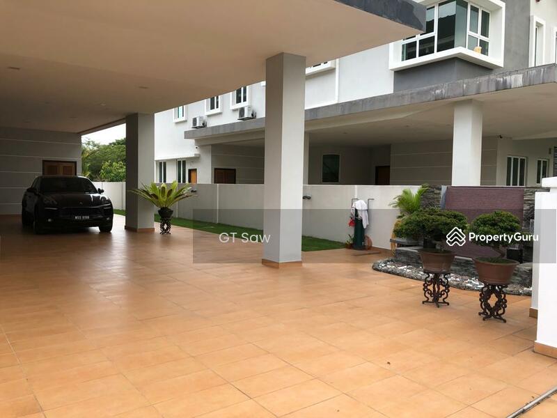 Rumah Banglo untuk Disewa di Ukay Bistari (Ulu Kelang) - GT Saw - Car Park - PropertyGuru.com.my