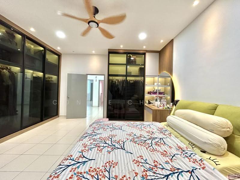 2-storey Terraced House for Sale in Seremban (Negeri Sembilan) - Connie Chong - Master Bedroom - PropertyGuru.com.my