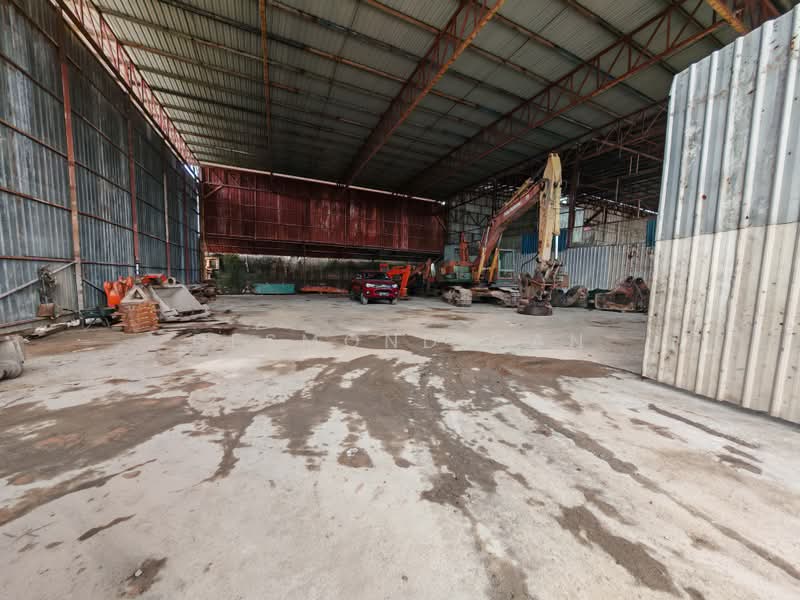 Semi-D Factory for Rent in TAMAN PUCHONG UTAMA (Puchong) - Desmond Gan - Exterior - PropertyGuru.com.my