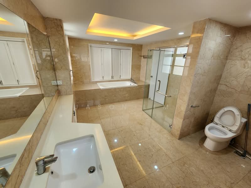 Condominium for Rent at The Straits View Condominium - Jason Lim - Bathroom - PropertyGuru.com.my
