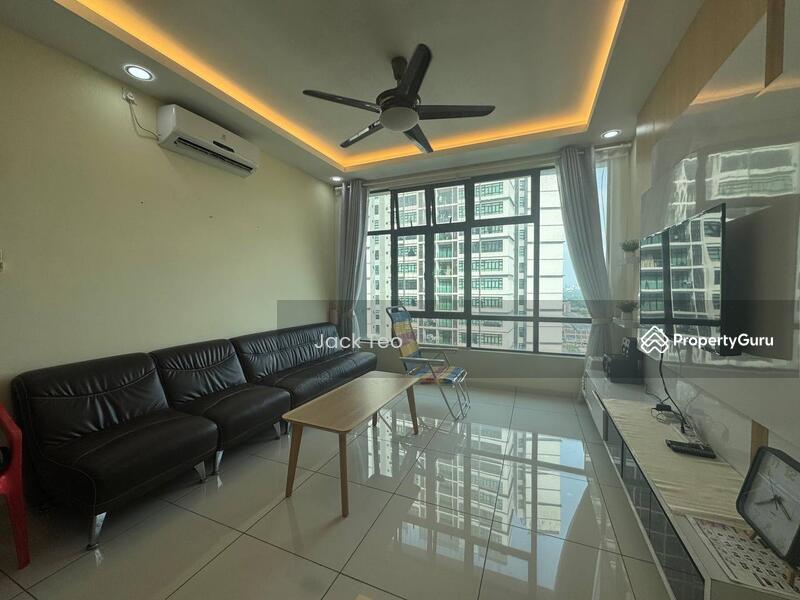 Servis Apartment untuk Dijual di D'Summit Residences - Jack Teo - Living Room - PropertyGuru.com.my