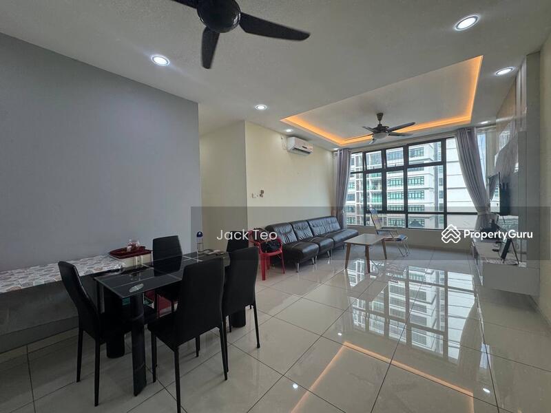 Servis Apartment untuk Dijual di D'Summit Residences - Jack Teo - Living Room - PropertyGuru.com.my