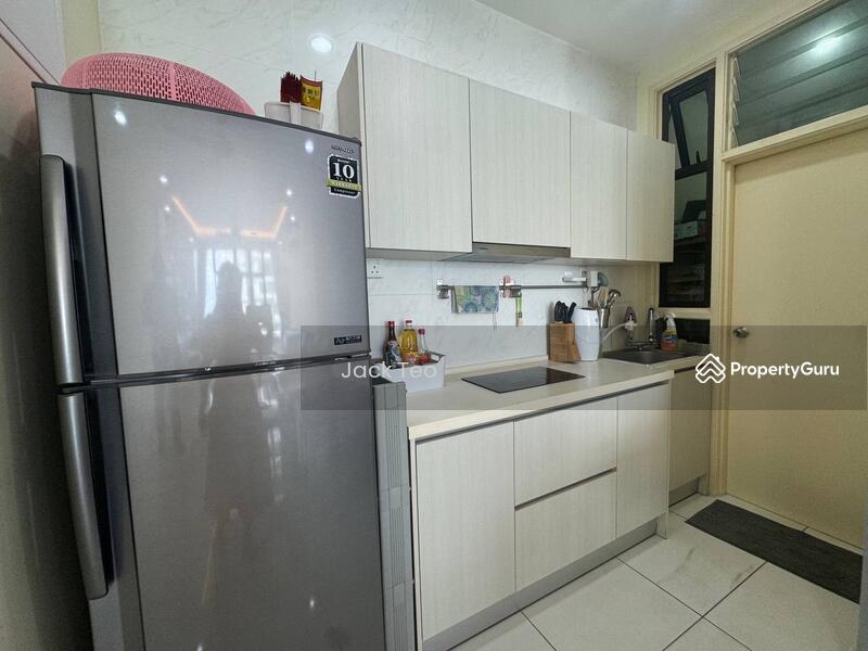 Servis Apartment untuk Dijual di D'Summit Residences - Jack Teo - Kitchen - PropertyGuru.com.my