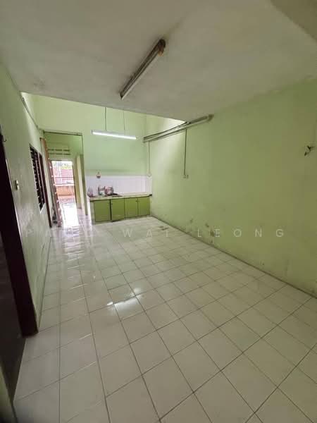 1-storey Terraced House for Sale in Seremban (Negeri Sembilan) - Pang Wai Leong - Kitchen - PropertyGuru.com.my