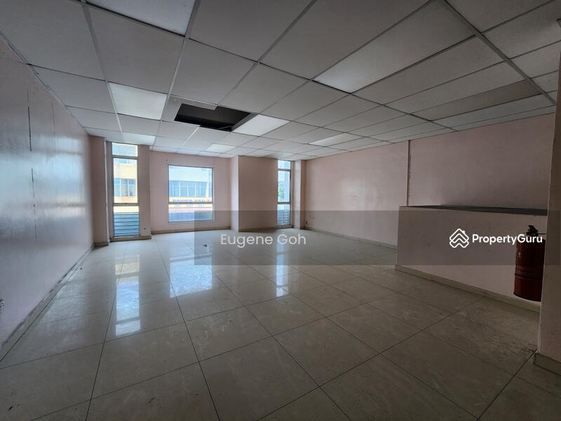 1st Floor - Front Area
