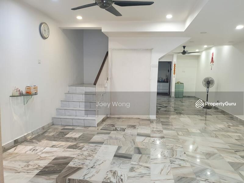 2.5-storey Terraced House for Sale in Taman Cheras Jaya (Cheras) - Joey Wong - Living Room - PropertyGuru.com.my