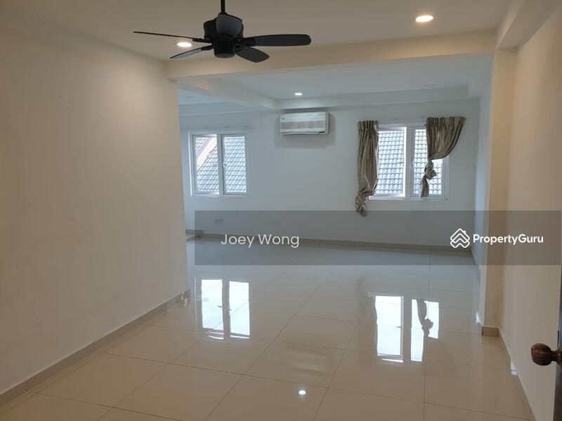 2.5-storey Terraced House for Sale in Taman Cheras Jaya (Cheras) - Joey Wong - Living Room - PropertyGuru.com.my