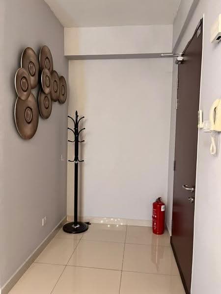 Kondominium untuk Disewa di Lake Point Residence - Liew She Anne - Entrance - PropertyGuru.com.my
