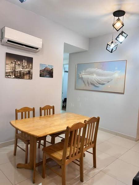 Kondominium untuk Disewa di Lake Point Residence - Liew She Anne - Dining Room - PropertyGuru.com.my