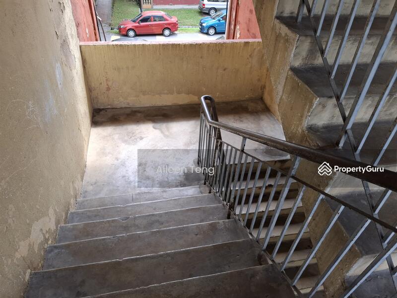 Untuk Dijual - SS 13 Flat