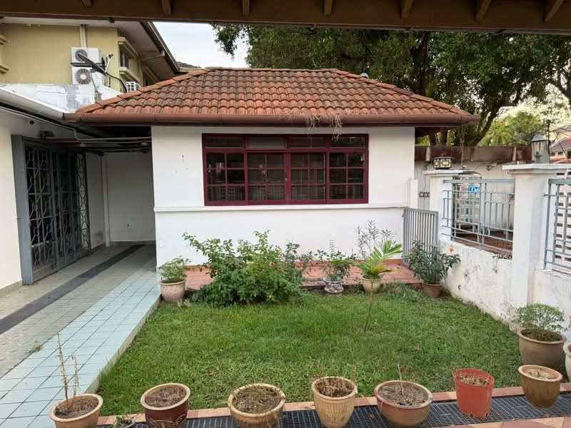 2-storey Terraced House for Sale in Bandar Utama 1 (Bandar Utama) - Calvin Law - Exterior - PropertyGuru.com.my