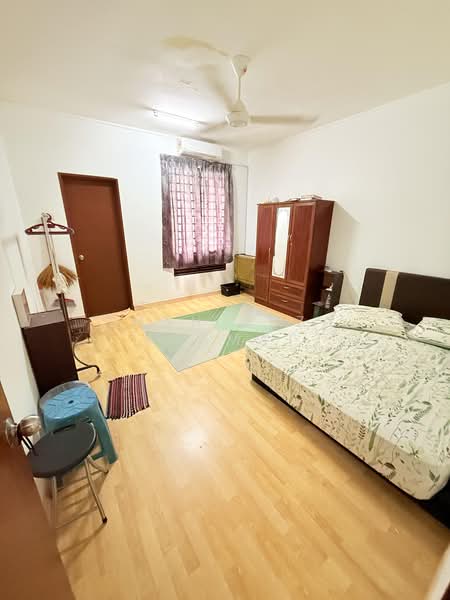 2-storey Terraced House for Sale in Denai Alam (Shah Alam) - SHAH REZA SASMAT - 2nd Bedroom - PropertyGuru.com.my