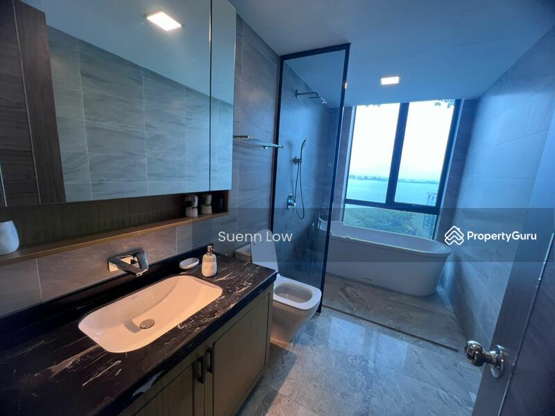 Condominium for Sale in Forest City (Gelang Patah) - Suenn Low - Bathroom - PropertyGuru.com.my
