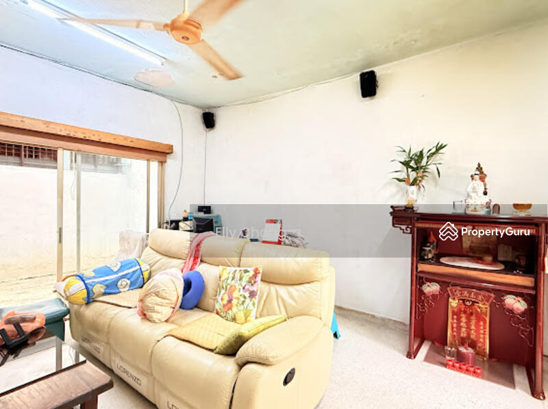 Rumah Teres untuk Dijual di Taman Desa Aman (Cheras) - Elly Chong - Living Room - PropertyGuru.com.my