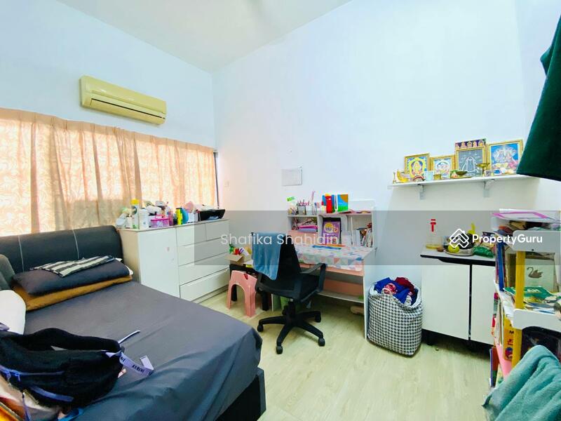 Rumah Teres untuk Dijual di Taman Selayang Utama (Selayang) - Shafika Shahidin - Bedroom - PropertyGuru.com.my