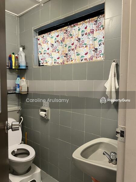 Rumah Teres 2 Tingkat untuk Dijual di Sungai Long (Bandar Sungai Long) - Caroline Arulsamy - Bathroom - PropertyGuru.com.my