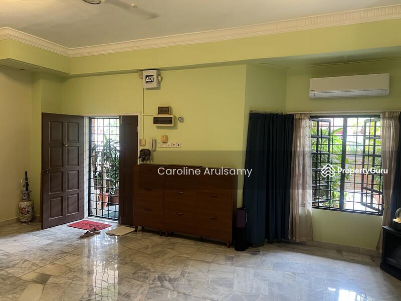 Rumah Teres 2 Tingkat untuk Dijual di Sungai Long (Bandar Sungai Long) - Caroline Arulsamy - Living Room - PropertyGuru.com.my