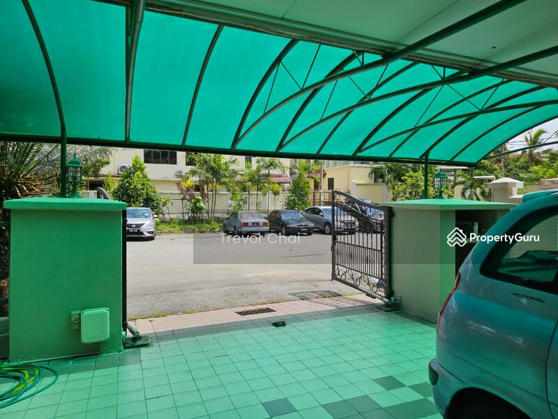 Rumah Teres untuk Dijual di Taman Setia 2 (Balakong) - Trevor Chai - Car Park - PropertyGuru.com.my