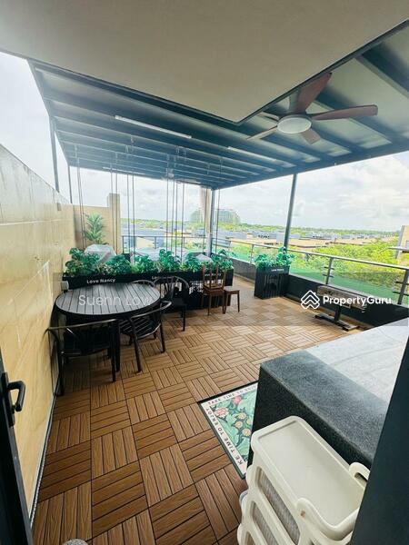 Cluster House for Sale in Forest City (Gelang Patah) - Suenn Low - Balcony - PropertyGuru.com.my