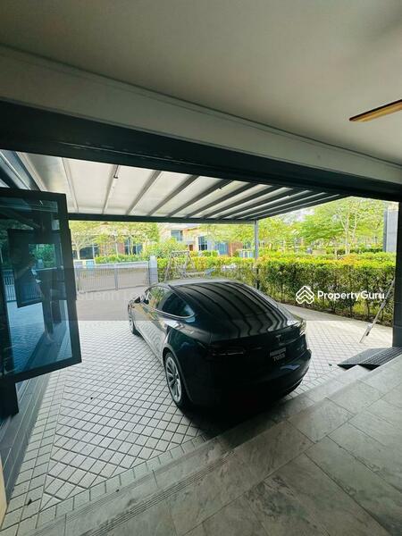 Cluster House for Sale in Forest City (Gelang Patah) - Suenn Low - Car Park - PropertyGuru.com.my
