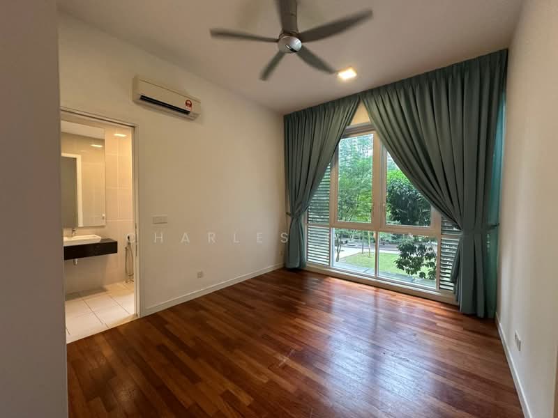 Condominium for Sale at Pavilion Hilltop - Charles Phua - Master Bedroom - PropertyGuru.com.my