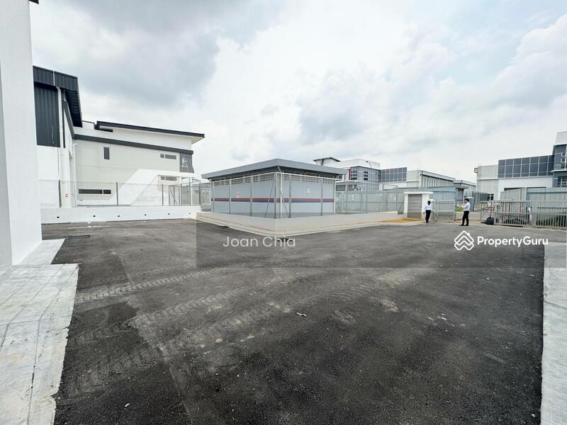Factory for Sale in Taman Perindustrian Senai (Senai) - Joan Chia - Car Park - PropertyGuru.com.my