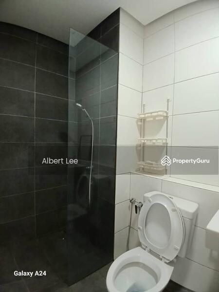 Service Residence for Sale at Paloma @ Tropicana Metropark - Albert Lee - Bathroom - PropertyGuru.com.my