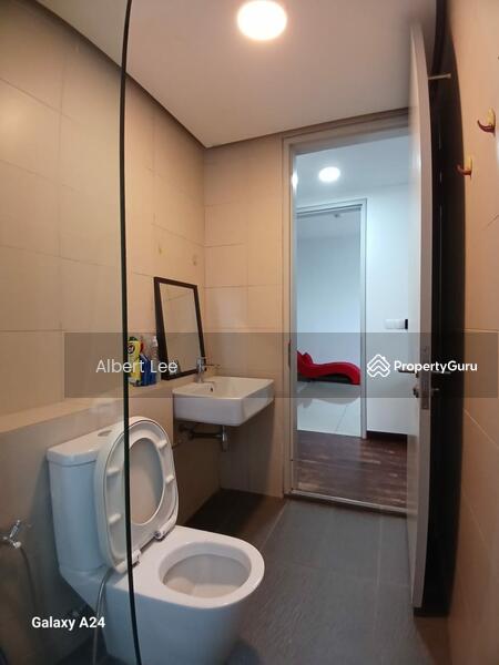 Service Residence for Sale at Paloma @ Tropicana Metropark - Albert Lee - Bathroom - PropertyGuru.com.my