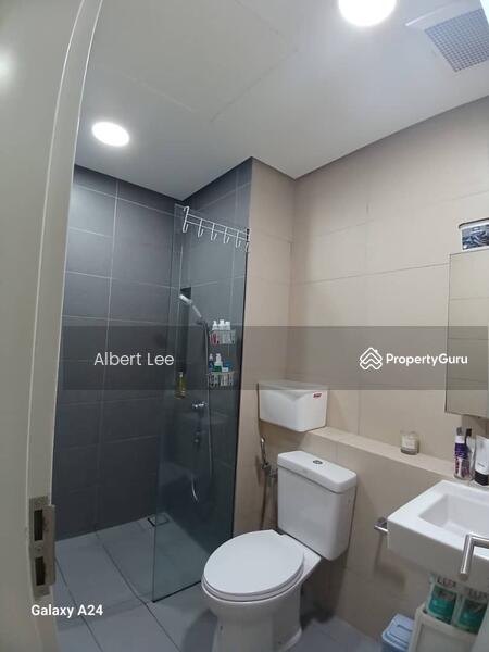 Service Residence for Sale at Paloma @ Tropicana Metropark - Albert Lee - Bathroom - PropertyGuru.com.my
