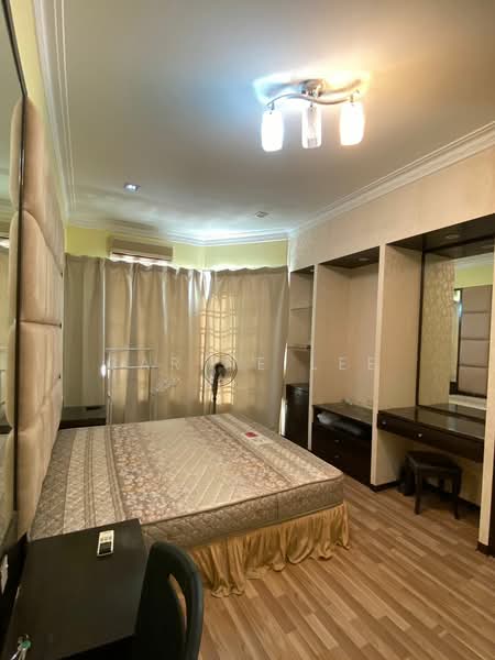 Condominium for Rent at Gold Coast Resort Condominium - Carine Lee - Bedroom - PropertyGuru.com.my