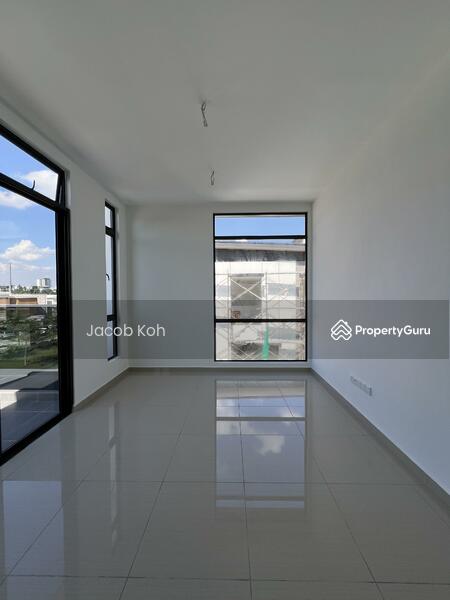 Cluster House for Sale in Horizon Hills (Iskandar Puteri (Nusajaya)) - Jacob Koh - Living Room - PropertyGuru.com.my