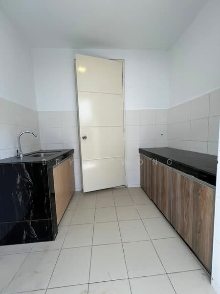 Rumah Teres 2 Tingkat untuk Dijual di Kajang (Selangor) - Bryan Wong - Kitchen - PropertyGuru.com.my