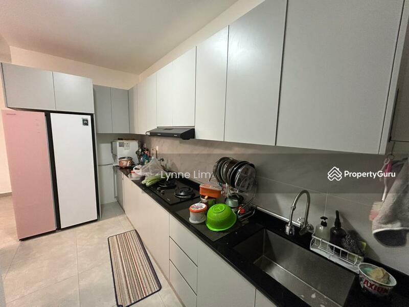 Kediaman Servis untuk Dijual di ASTON ACACIA - Lynne Lim - Kitchen - PropertyGuru.com.my