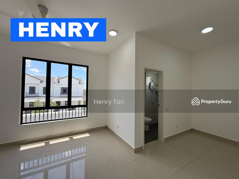 2-storey Terraced House for Sale in Bandar Cassia (Batu Kawan) - Henry Tan - Master Room - PropertyGuru.com.my