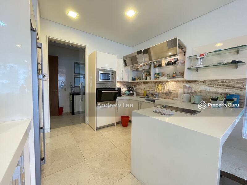 Dry Kitchen