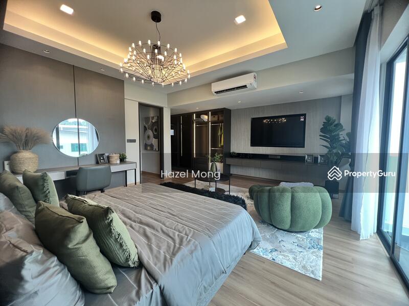 Rumah Teres 2-Tingkat untuk Dijual di Puchong (Puchong) - Hazel Mong - Master Bedroom - PropertyGuru.com.my