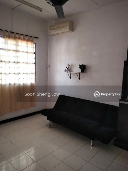 2-storey Terraced House for Sale in Taman Prima Saujana (Kajang) - Soon Sheng Law - Living Room - PropertyGuru.com.my