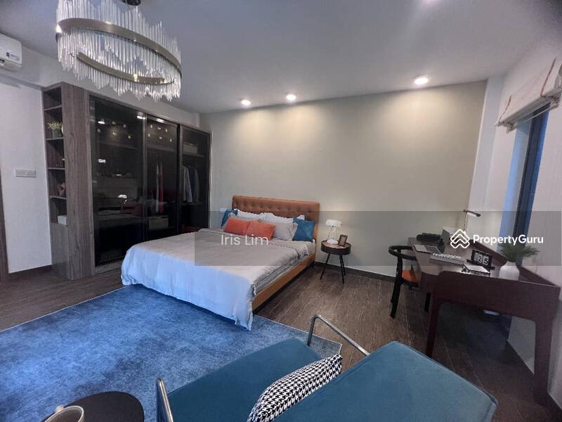 Rumah Kluster untuk Dijual di Forest City (Gelang Patah) - Iris Lim - Master Bedroom - PropertyGuru.com.my
