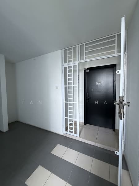 Apartment for Sale at D'Rich Executive Suites - Tan Teak Hai - Entrance - PropertyGuru.com.my