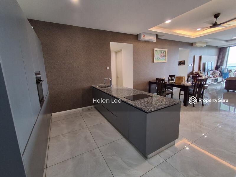 Dry Kitchen