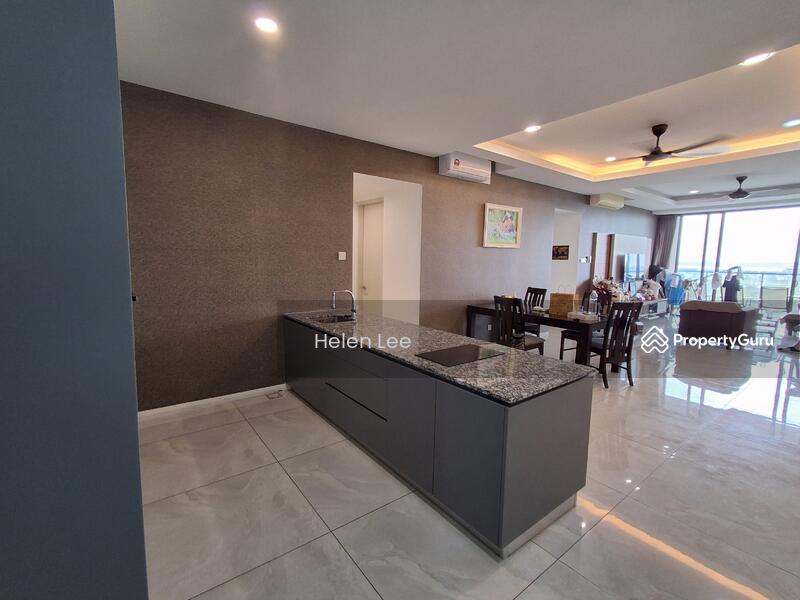 Dry Kitchen & Dining