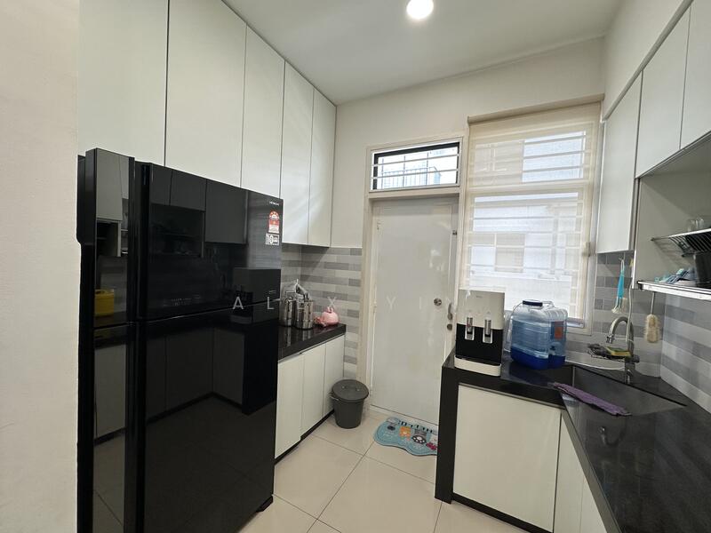 Terraced House for Sale in Eco Grandeur (Puncak Alam) - Alex Yin - Kitchen - PropertyGuru.com.my