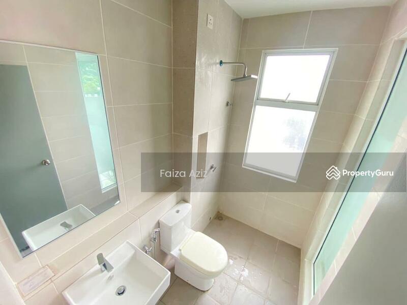 Rumah Teres 2 Tingkat untuk Dijual di Antara Gapi (Ulu Yam) - Faiza Aziz - Bathroom - PropertyGuru.com.my