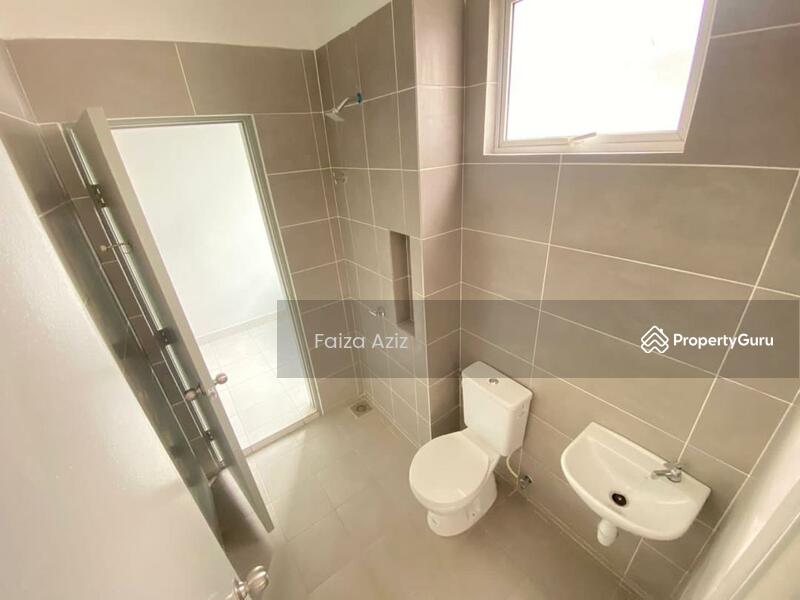 Rumah Teres 2 Tingkat untuk Dijual di Antara Gapi (Ulu Yam) - Faiza Aziz - Bathroom - PropertyGuru.com.my