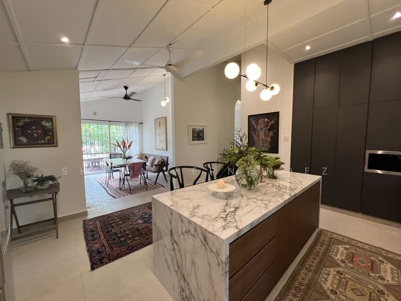 Bungalow for Sale in Seksyen 5 (Petaling Jaya) - Shawn Fernandez - Kitchen looking to dinning room - PropertyGuru.com.my